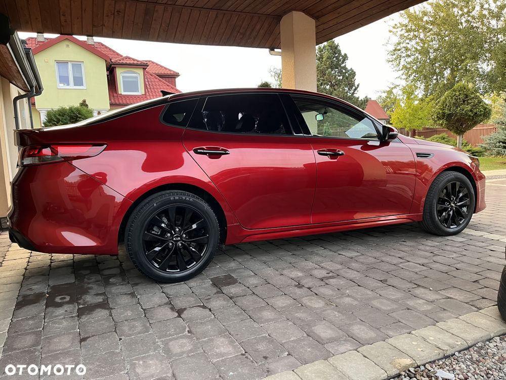 Kia Optima - 30