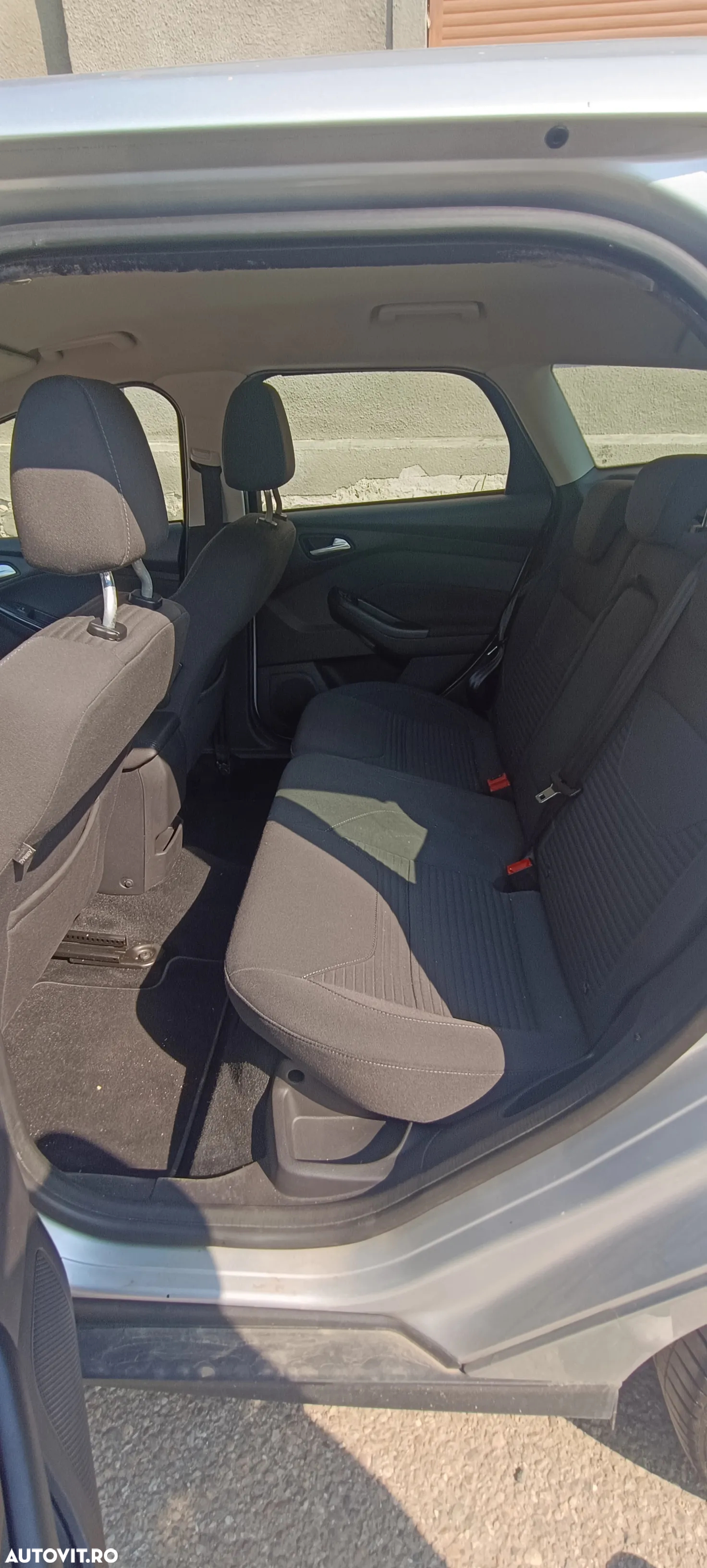 Ford Focus 1.0 EcoBoost Start-Stopp-System TITANIUM - 6