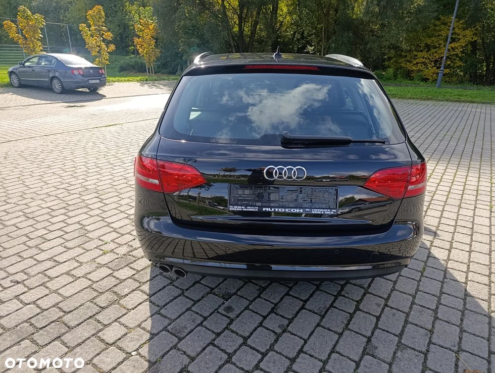 Audi A4 Avant 2.0 TDI DPF Ambiente - 9