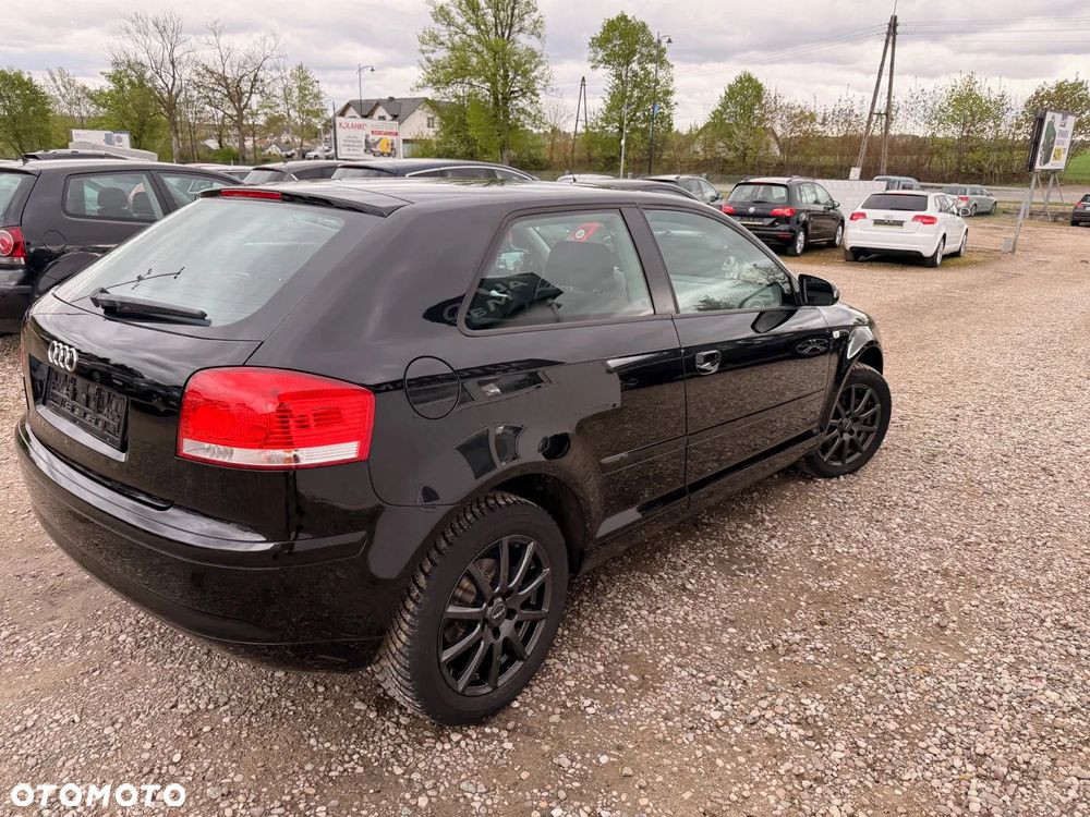 Audi A3 3-drzwiowe 1.6 FSI S Line Sportpaket plus - 8