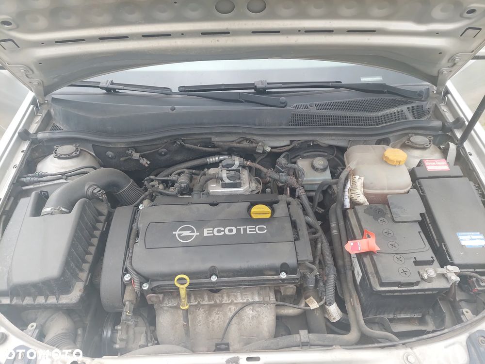 Opel Astra 1.6 Cosmo - 22