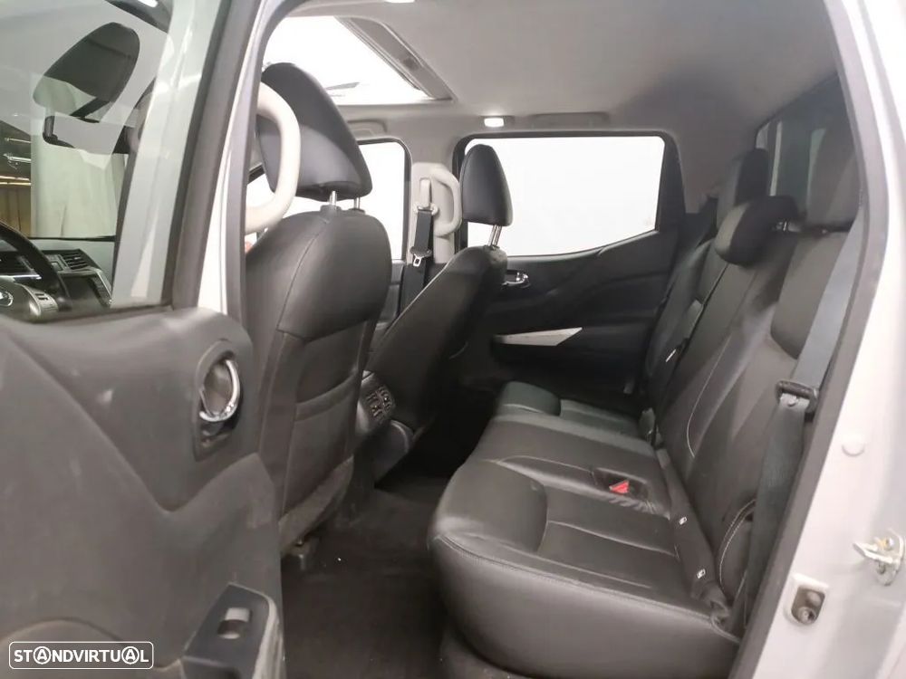 Nissan Navara 2.3 dCi CD 4WD Tekna Auto - 11