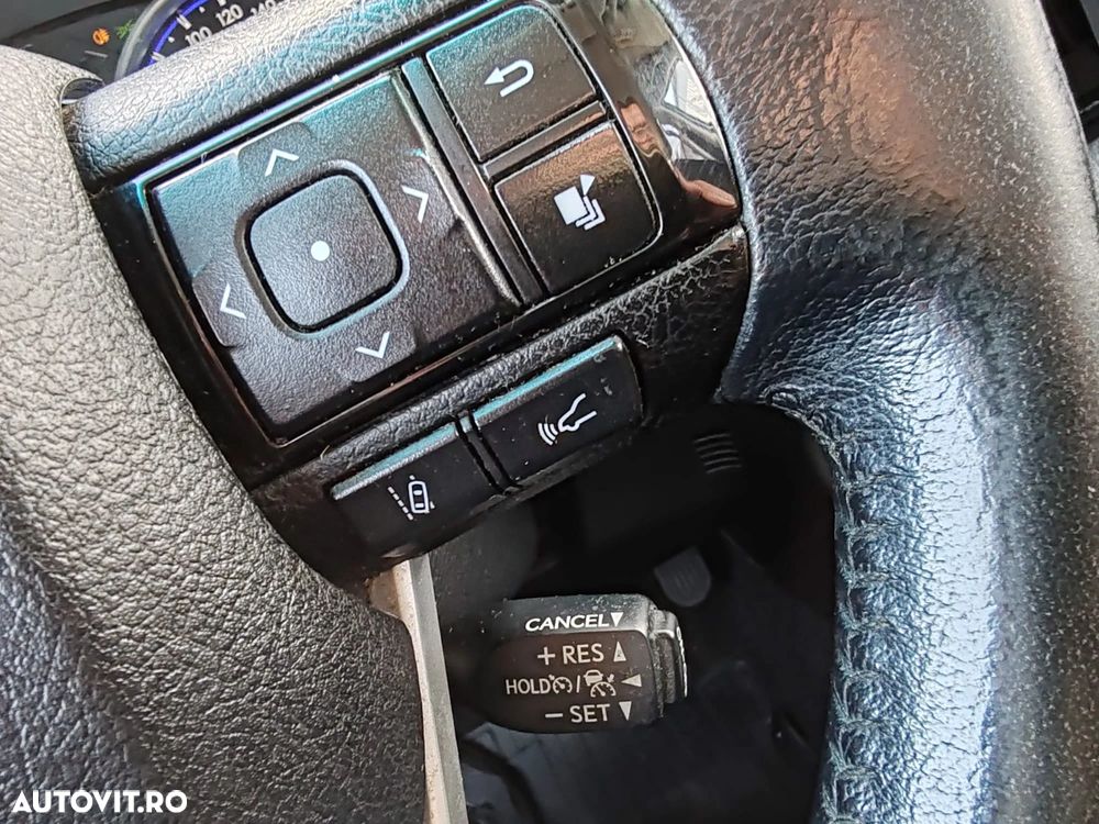 Toyota Hilux 2.4D 150CP 4x4 Double Cab AT Executive - 12