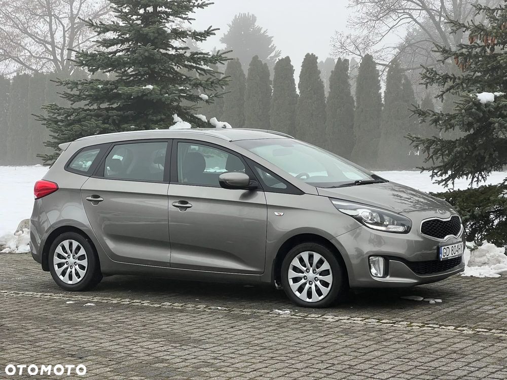Kia Carens 1.6 GDI L - 10