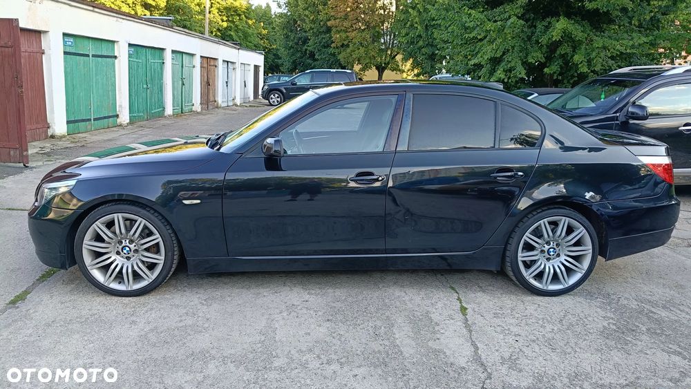 BMW Seria 5 540i - 6