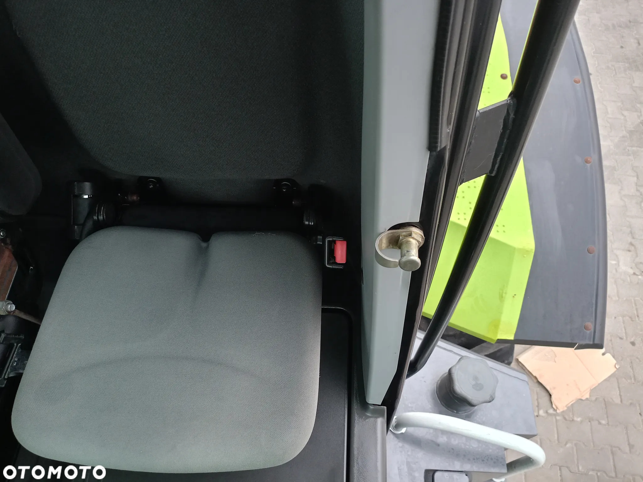 Claas XERION 3800 TRAC VC - 8