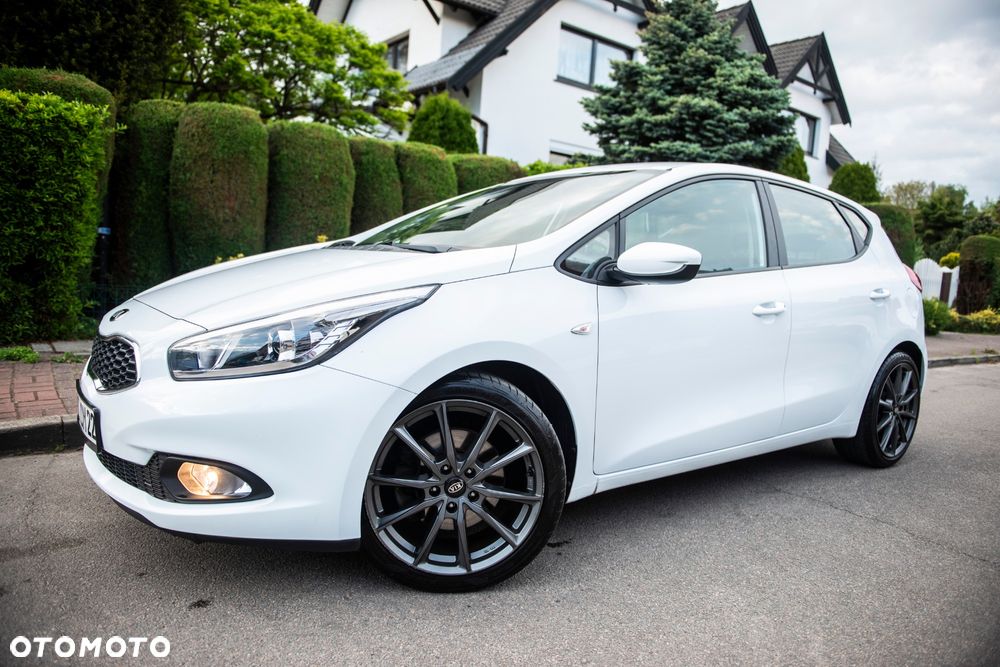 Kia Ceed 1.4 CVVT Vision - 1