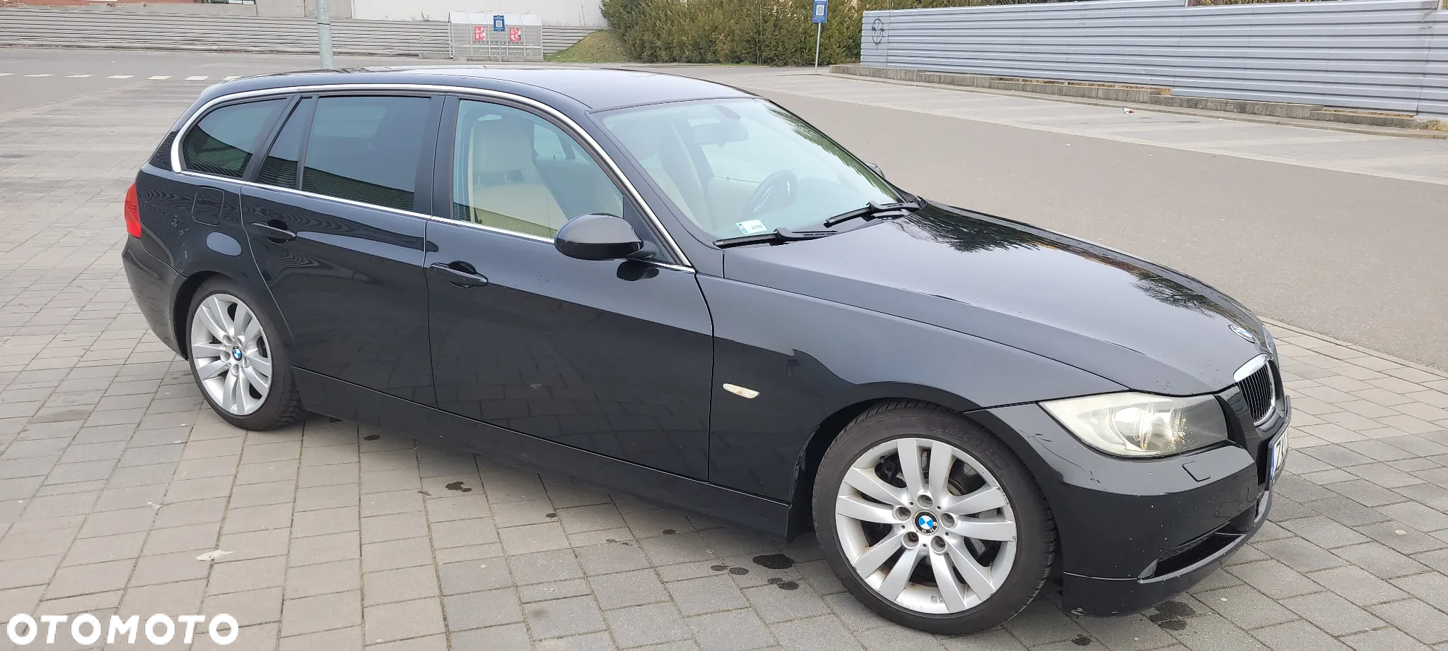 BMW Seria 3 325d DPF Touring - 4