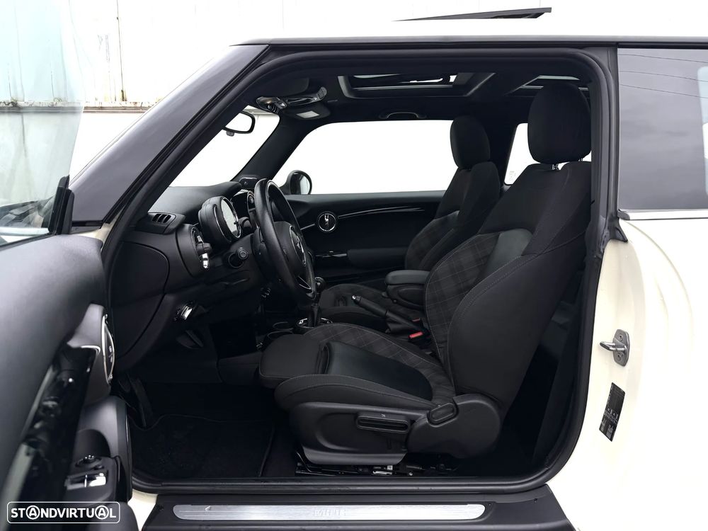 MINI 3 Portas Cooper D - 5