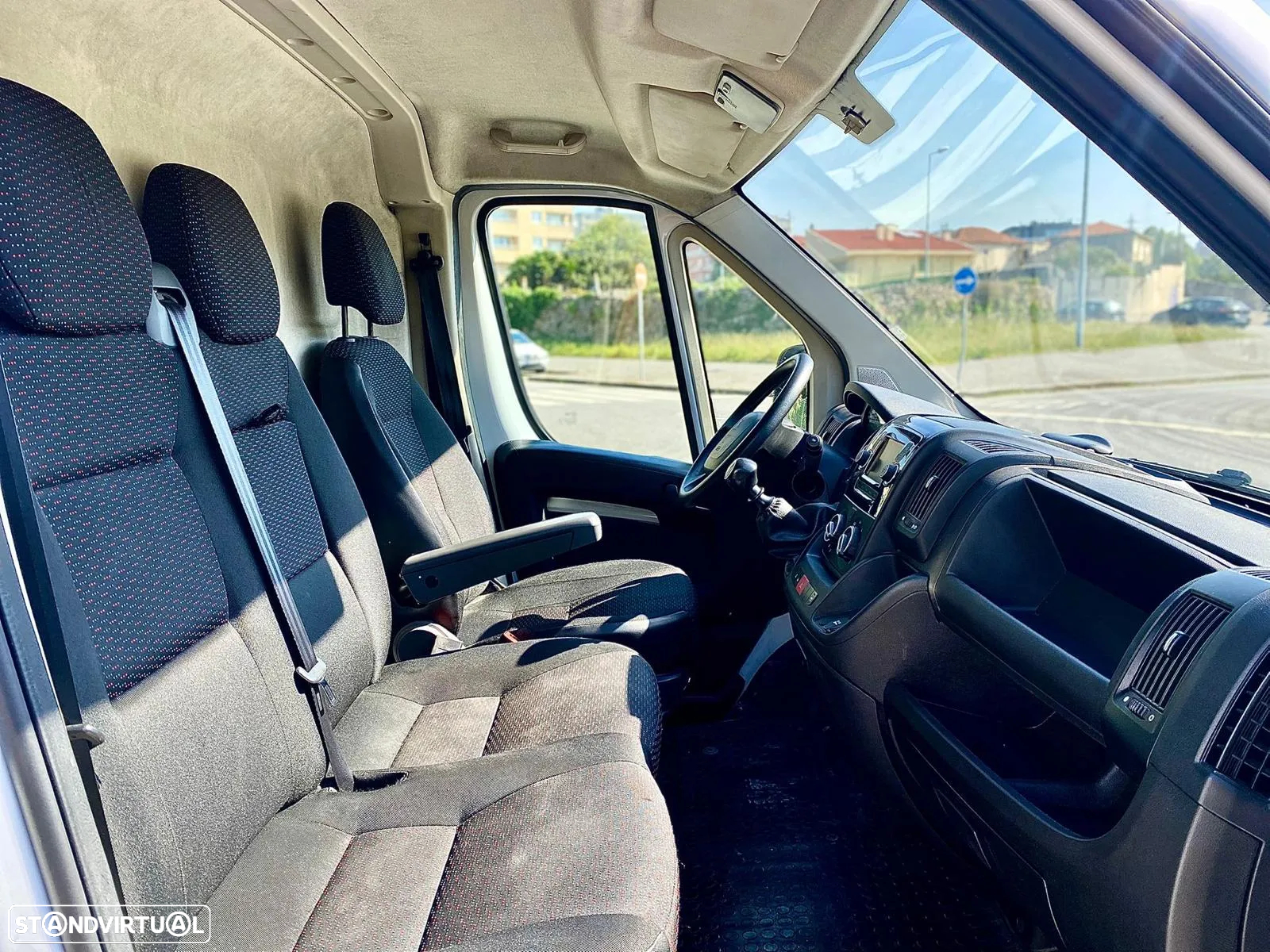 Peugeot Boxer 2.2 BlueHDi 335 L3 CD - 18