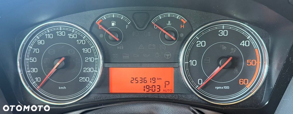 Fiat Croma 1.9 Multijet 16V DPF Automatik Dynamic - 13
