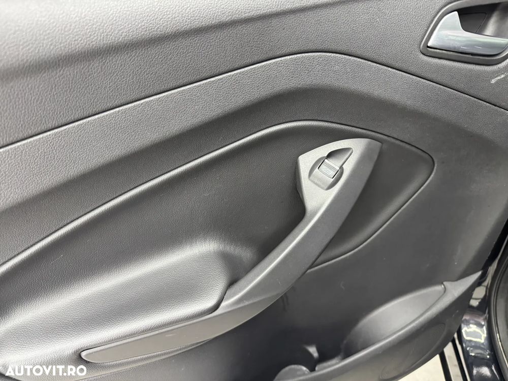 Ford Kuga 2.0 TDCi 4x4 Aut. Titanium - 24