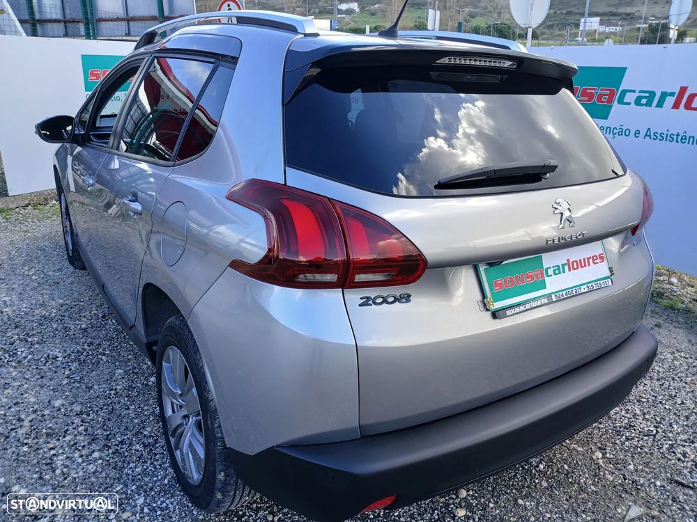 Peugeot 2008 1.2 PureTech Style - 13