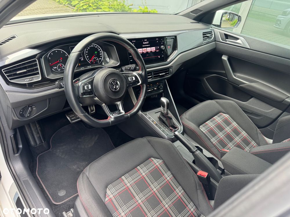 Volkswagen Polo 2.0 TSI OPF DSG GTI - 21