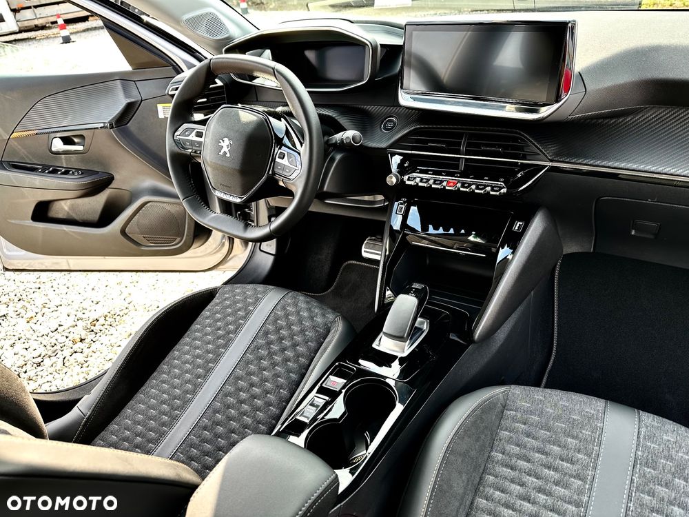 Peugeot 208 e-208 50kWh Business - 7