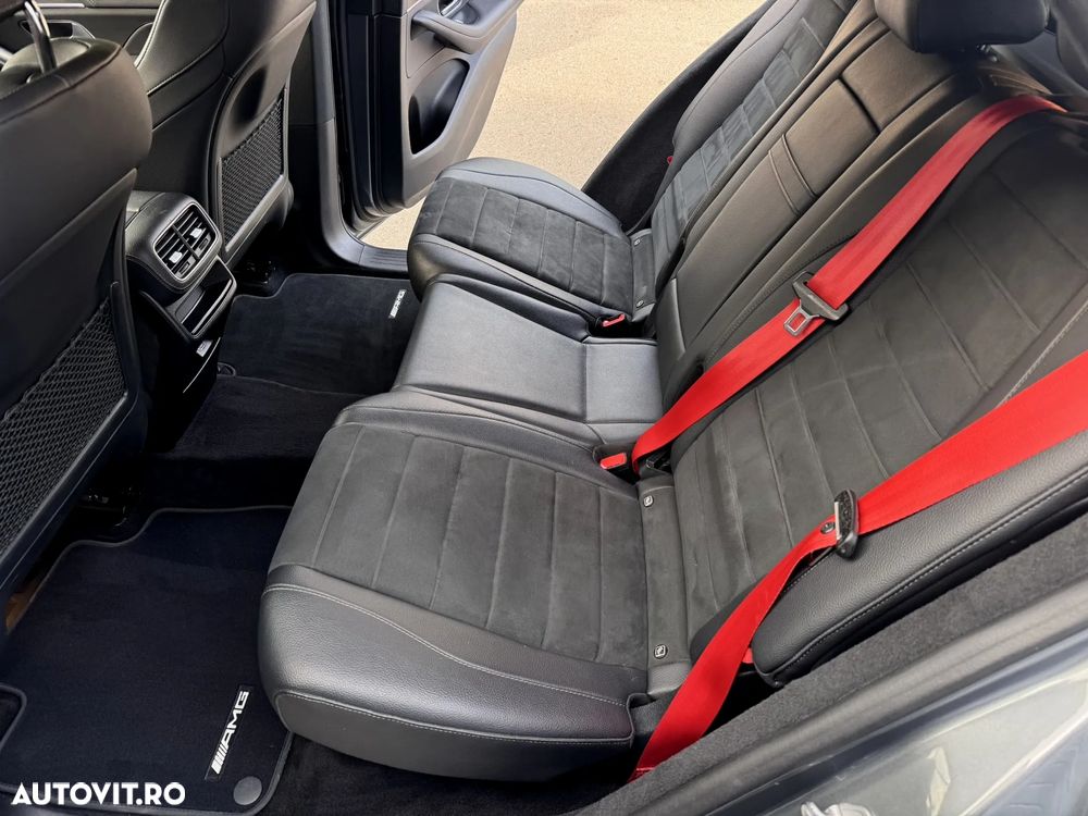 Mercedes-Benz GLE 300 d 4Matic 9G-TRONIC AMG Line - 29