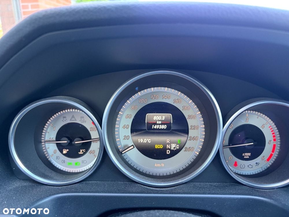 Mercedes-Benz Klasa E 250 CDI 7G-TRONIC Elegance - 10