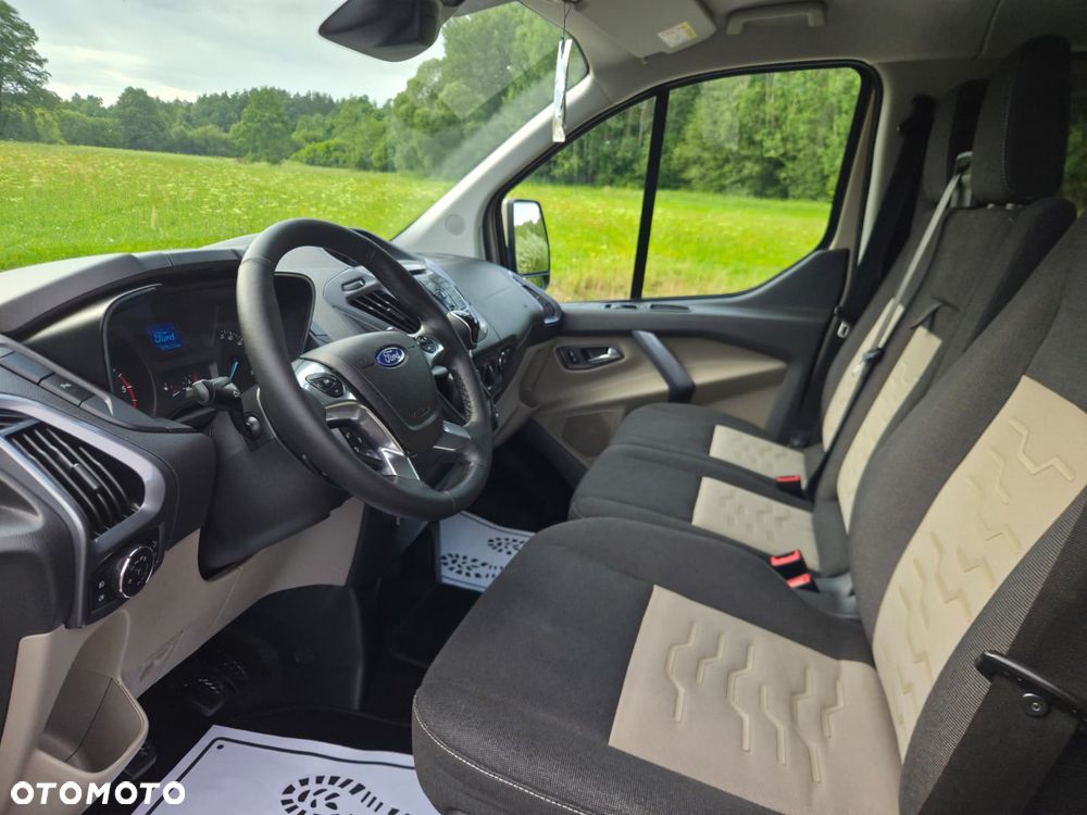Ford Transit Custom - 13