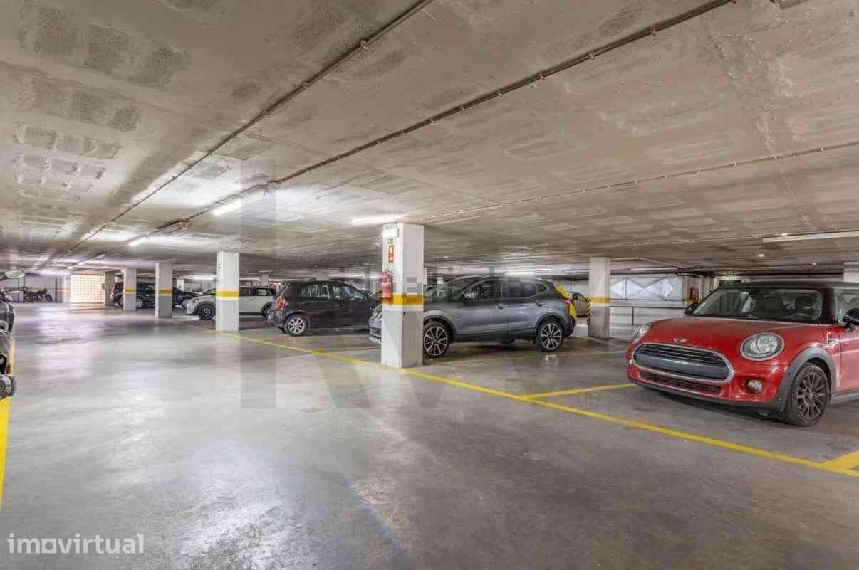 T2 em Alvalade com garagem e varanda - Grande imagem: 3/13