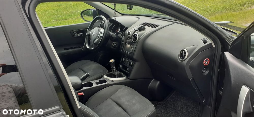 Nissan Qashqai+2 - 9
