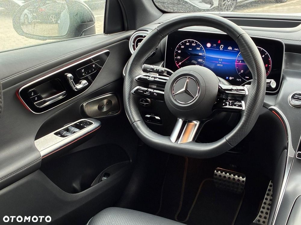 Mercedes-Benz GLC - 18