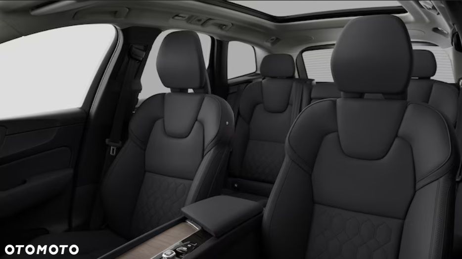 Volvo XC 60 B5 B AWD Ultra Dark - 4