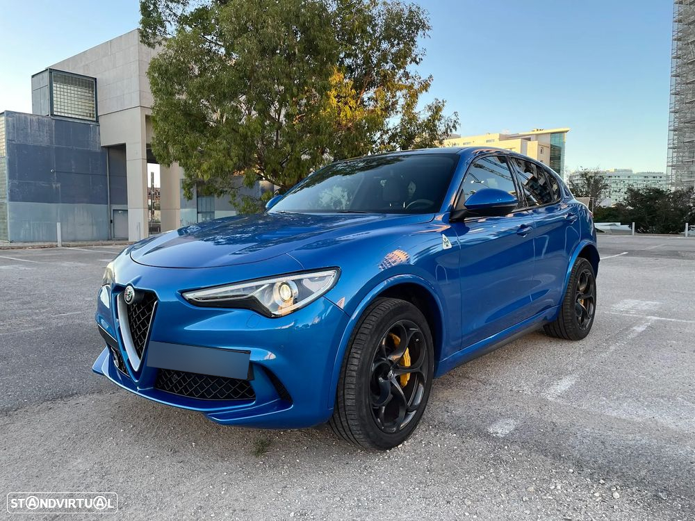 Alfa Romeo Stelvio V6 2.9 Bi-Turbo AT8-Q4 Quadrifoglio - 4