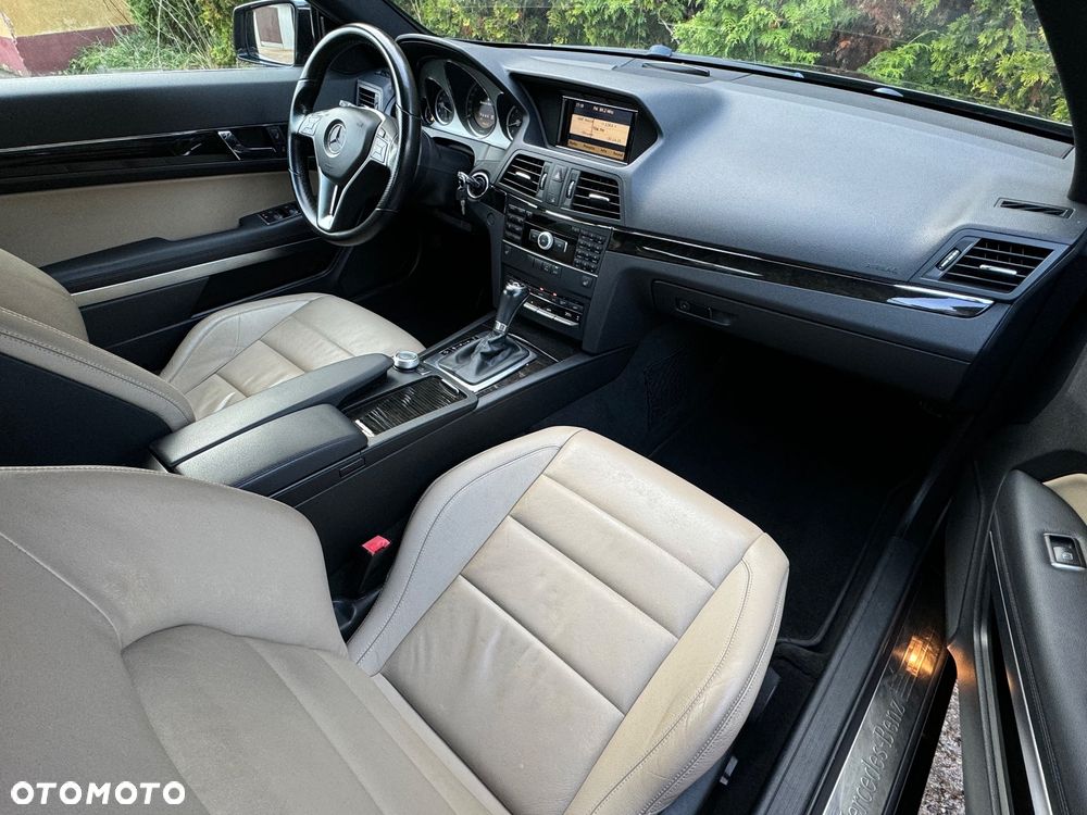 Mercedes-Benz Klasa E 250 CGI BlueEffICIENCY Avantgarde - 23