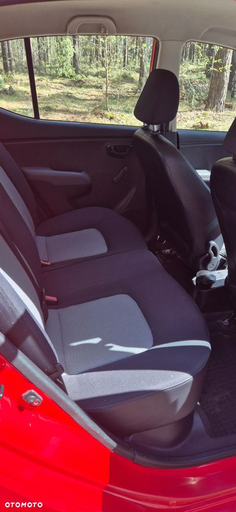 Hyundai i10 1.1 Base - 9