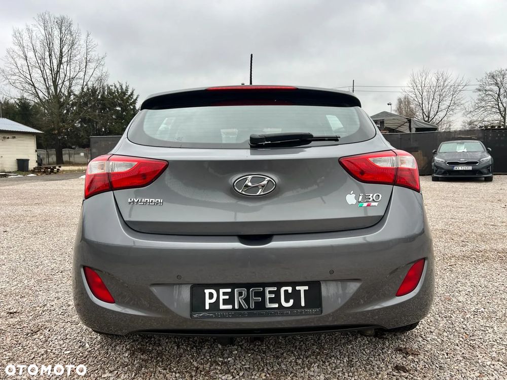 Hyundai i30 blue 1.6 GDI Trend - 9