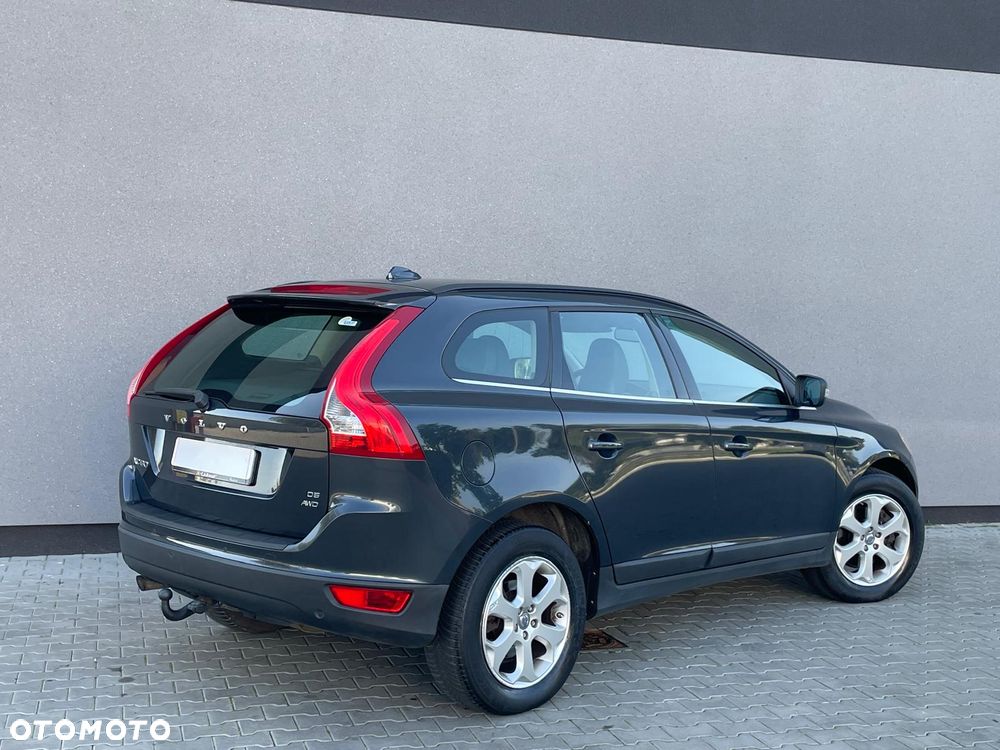 Volvo XC 60 D5 AWD Summum - 8