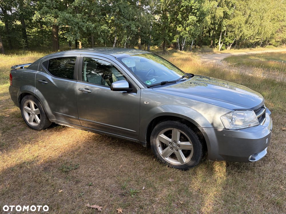 Dodge Avenger - 2