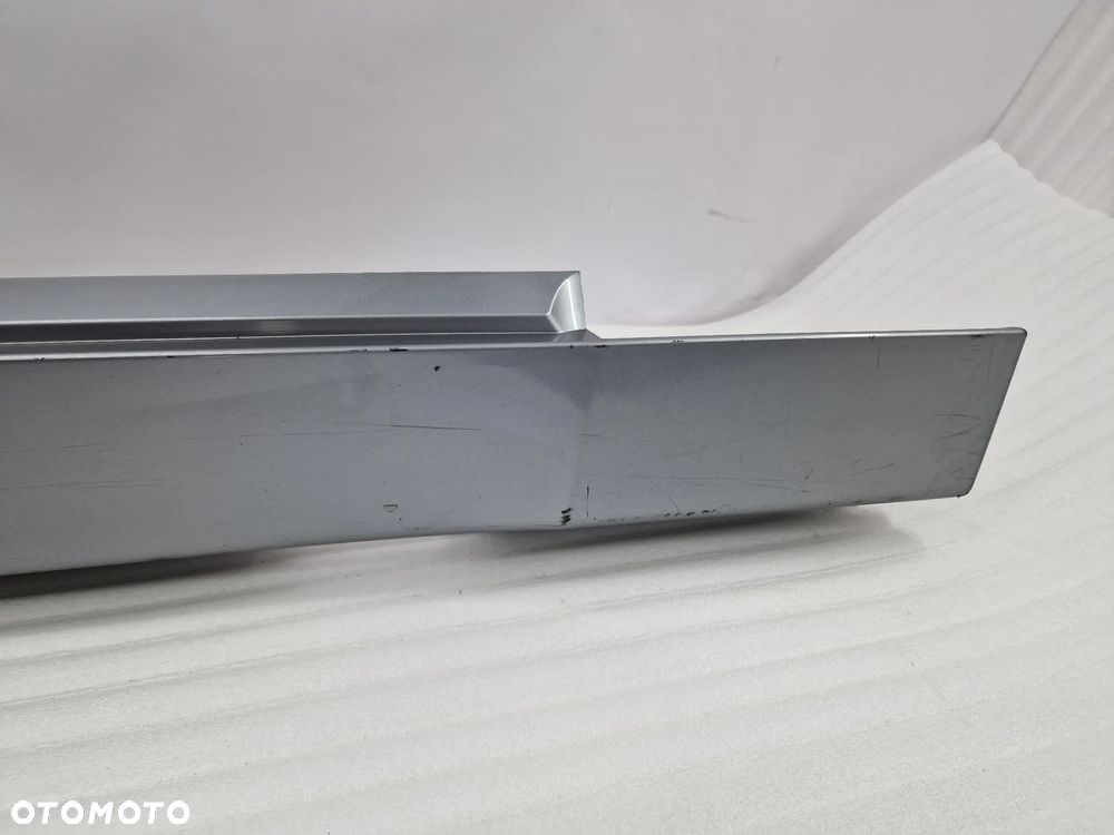 BMW E60 5 04- PRAWA LISTWA PROGOWA / NAKŁADKA PROGU , NR 51717033760 , NR AUKCJI PR305 - 6