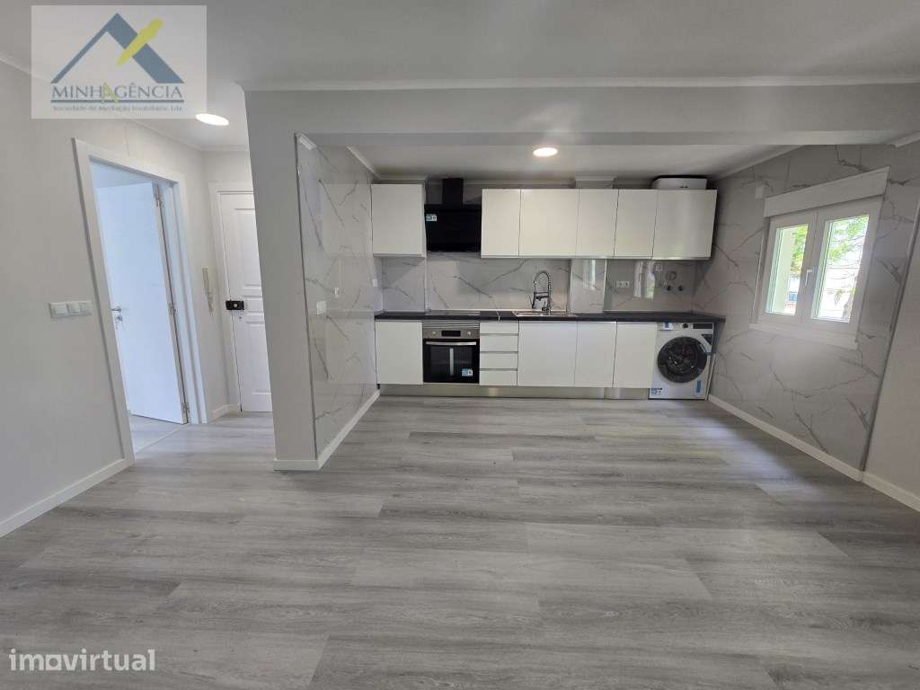 Apartamento T3 remodelado em Almada - Grande imagem: 3/18