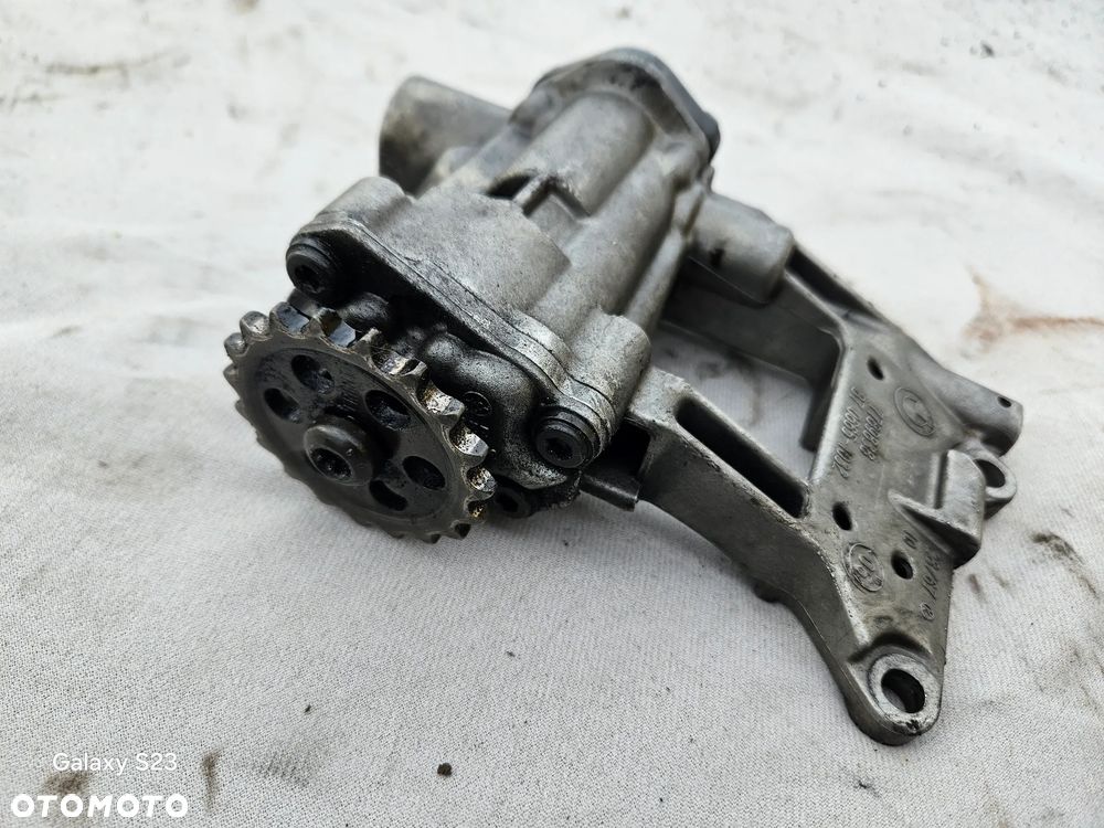 Pompa oleju olejowa BMW E60 E61 3,0 D 2006r 7789838 - 2