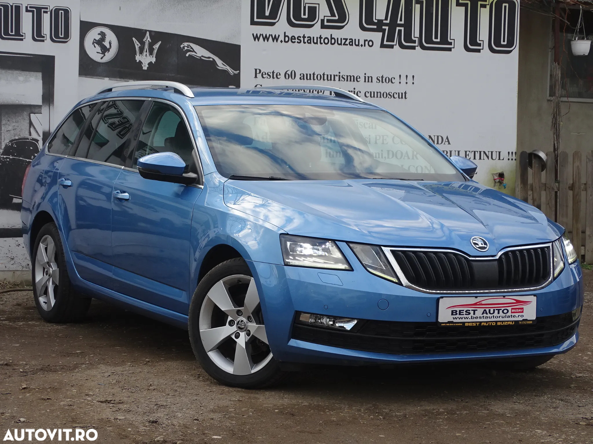 Skoda Octavia Combi Diesel 2.0 TDI DSG Style - 2