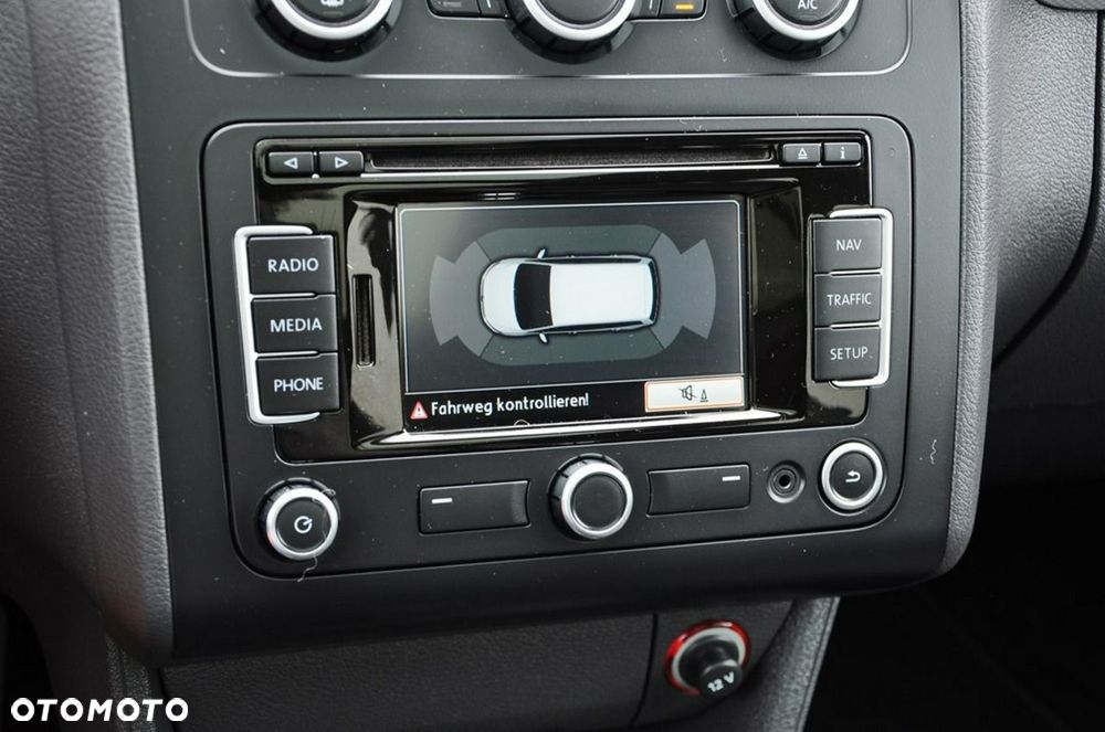 Volkswagen Touran - 37