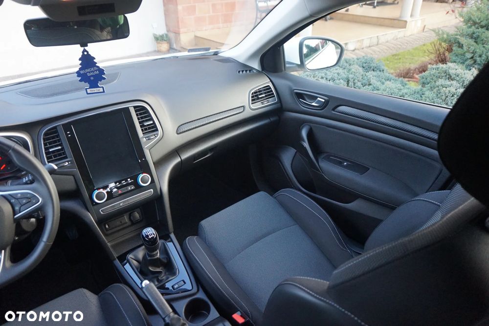 Renault Megane 1.3 TCe FAP Life - 8