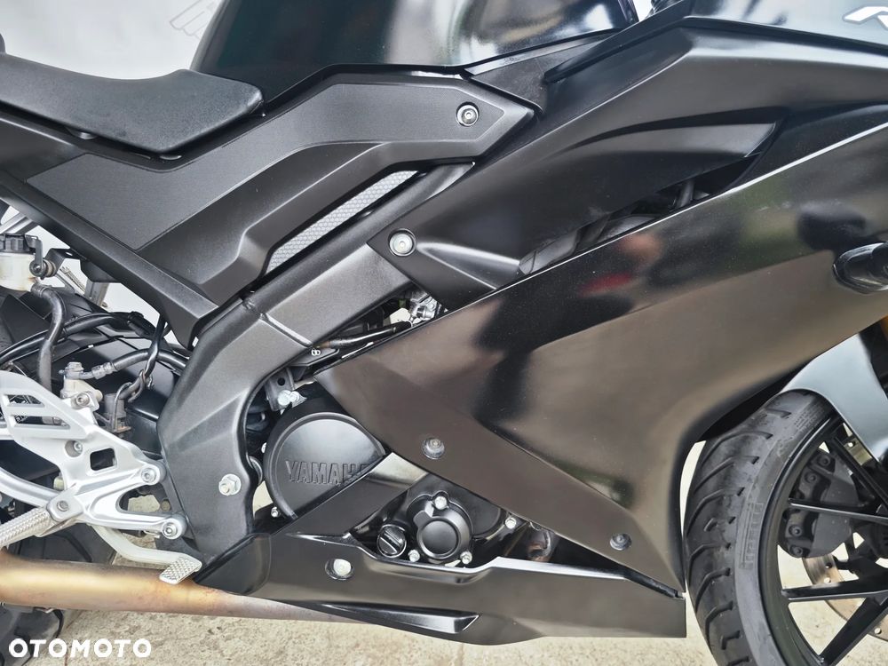 Yamaha YZF - 9