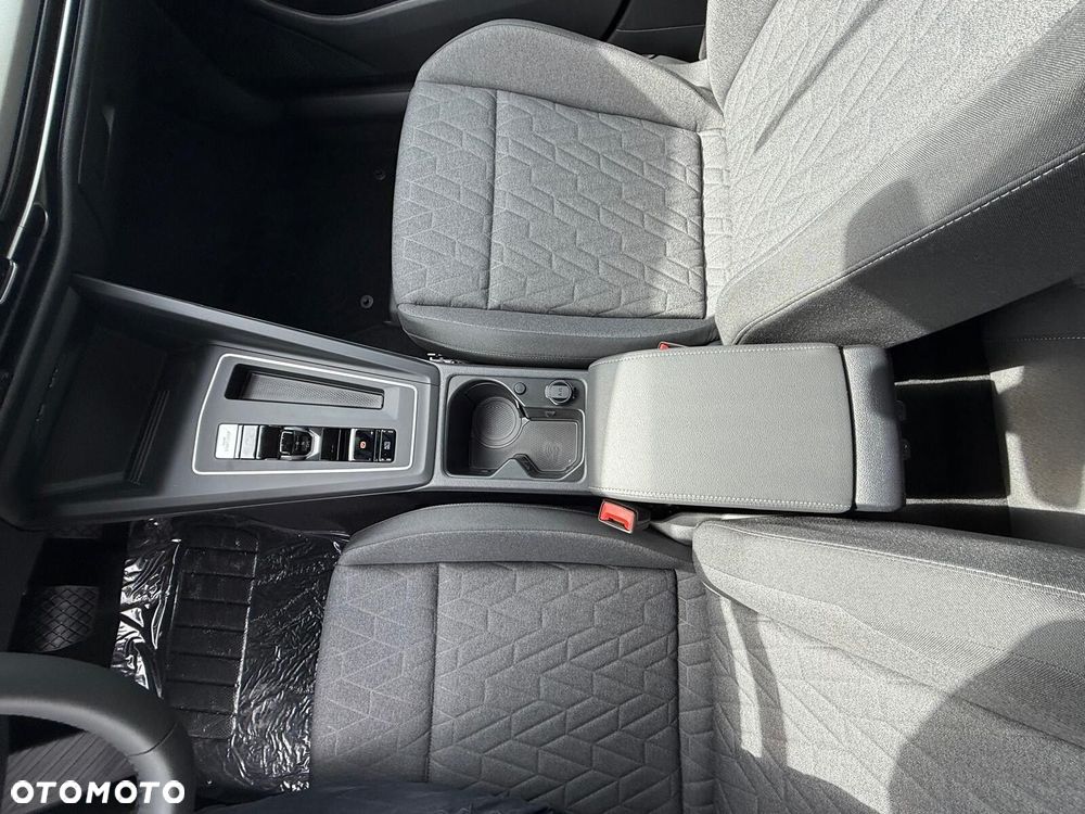 Volkswagen Golf Variant - 13