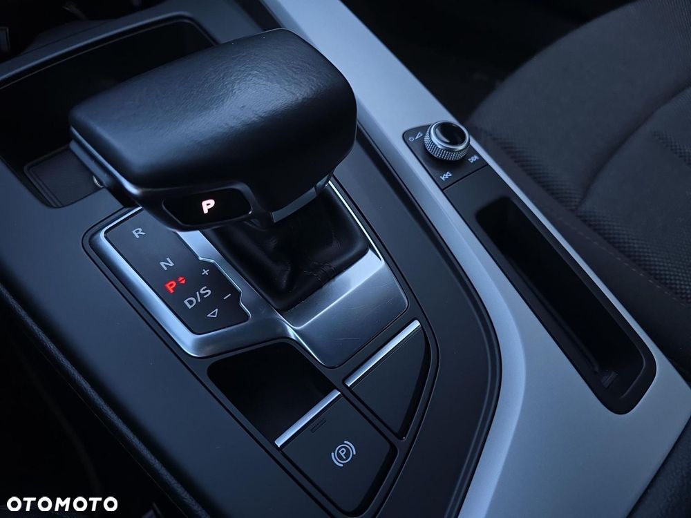 Audi A4 Limousine - 22