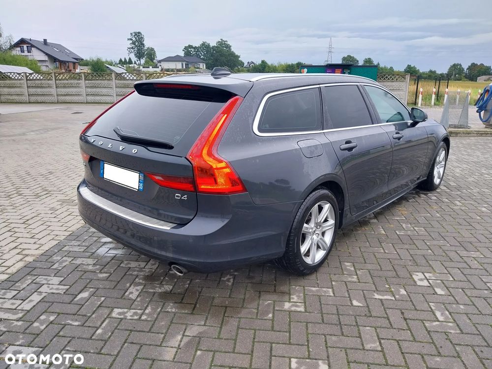 Volvo V90 - 4
