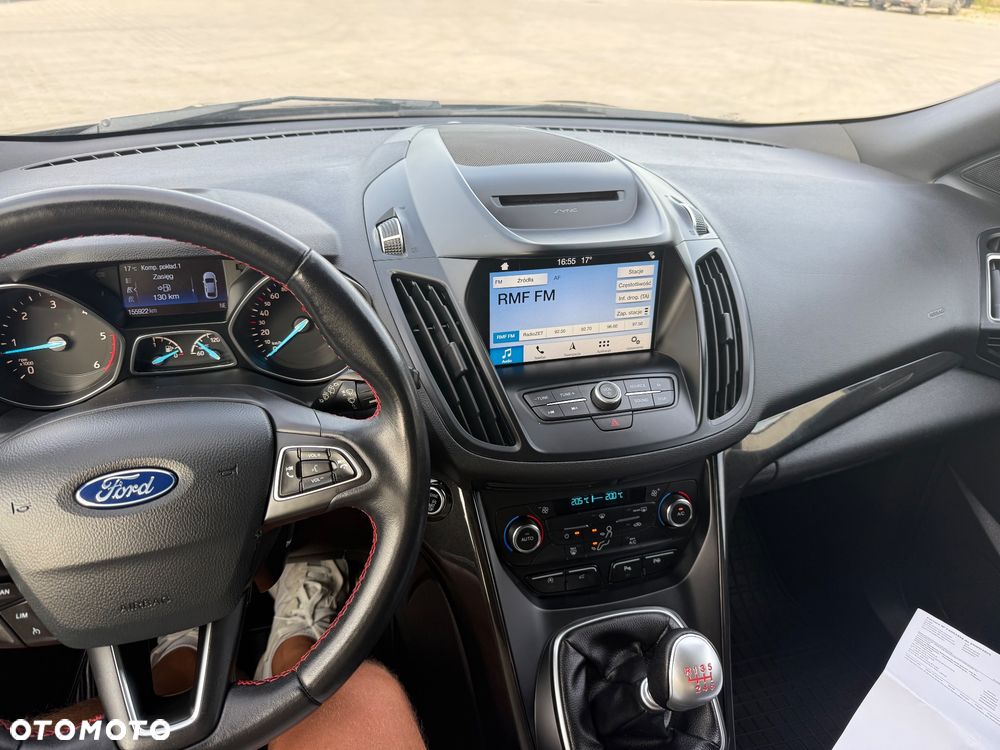 Ford Kuga 2.0 TDCi 2x4 ST-Line - 30