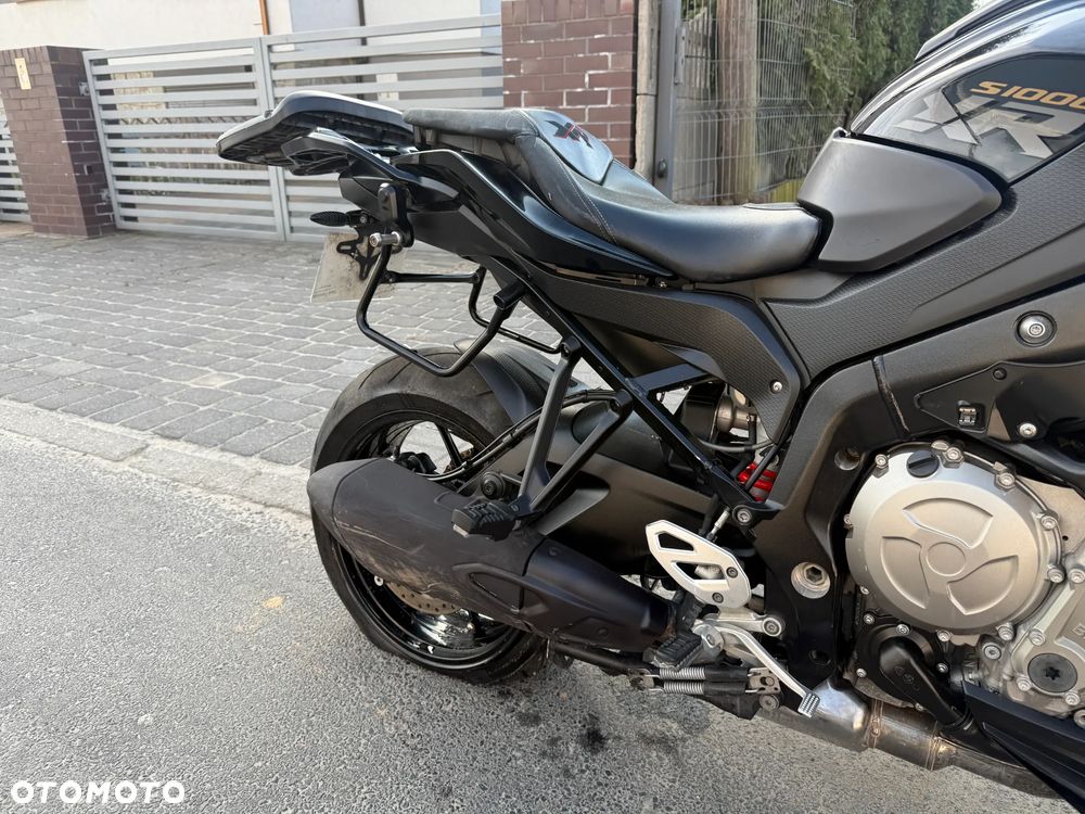 BMW S - 23