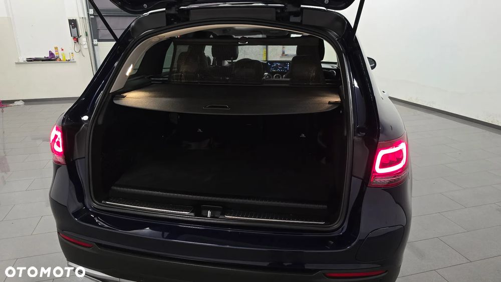 Mercedes-Benz GLC 300 de 4Matic 9G-TRONIC AMG Line Plus - 9