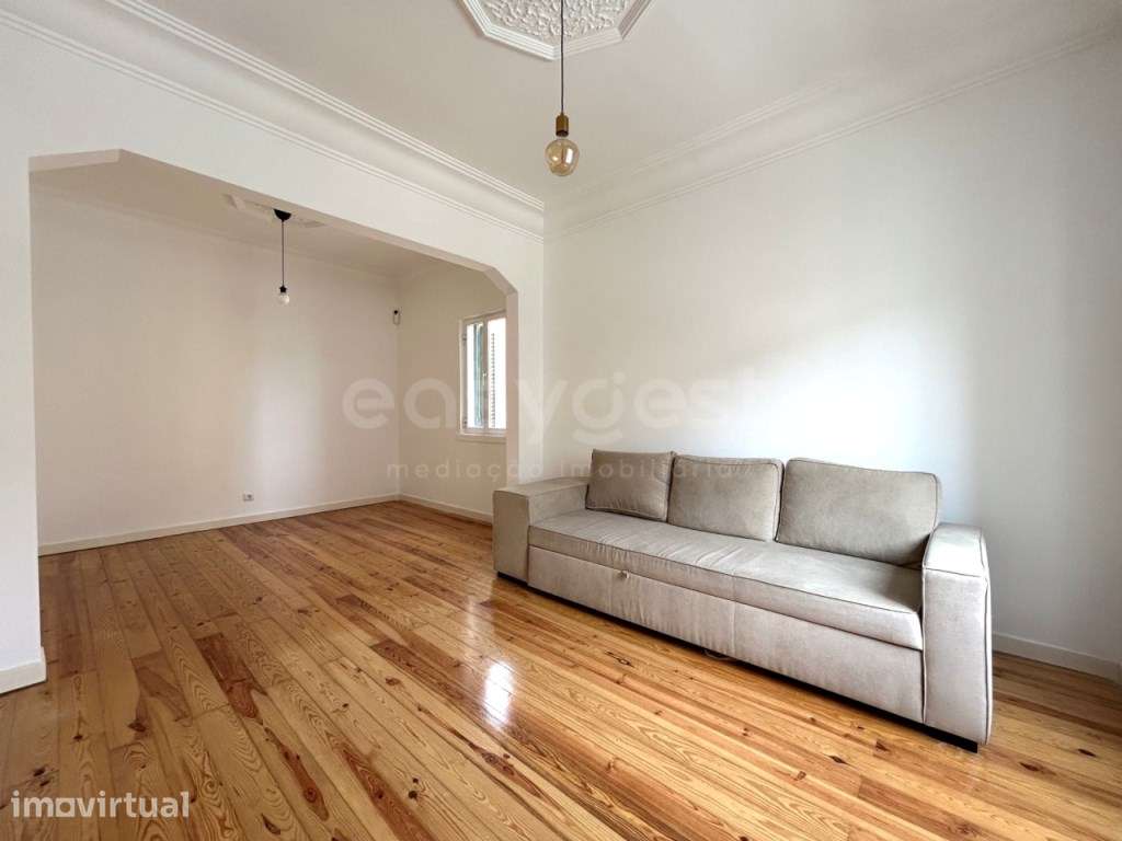 Apartamento T2 junto Portas de Benfica com 75m2, Bem localizado - Grande imagem: 5/22