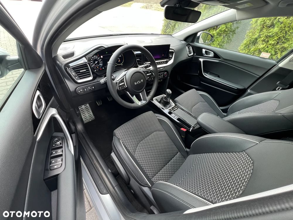 Kia Ceed - 7