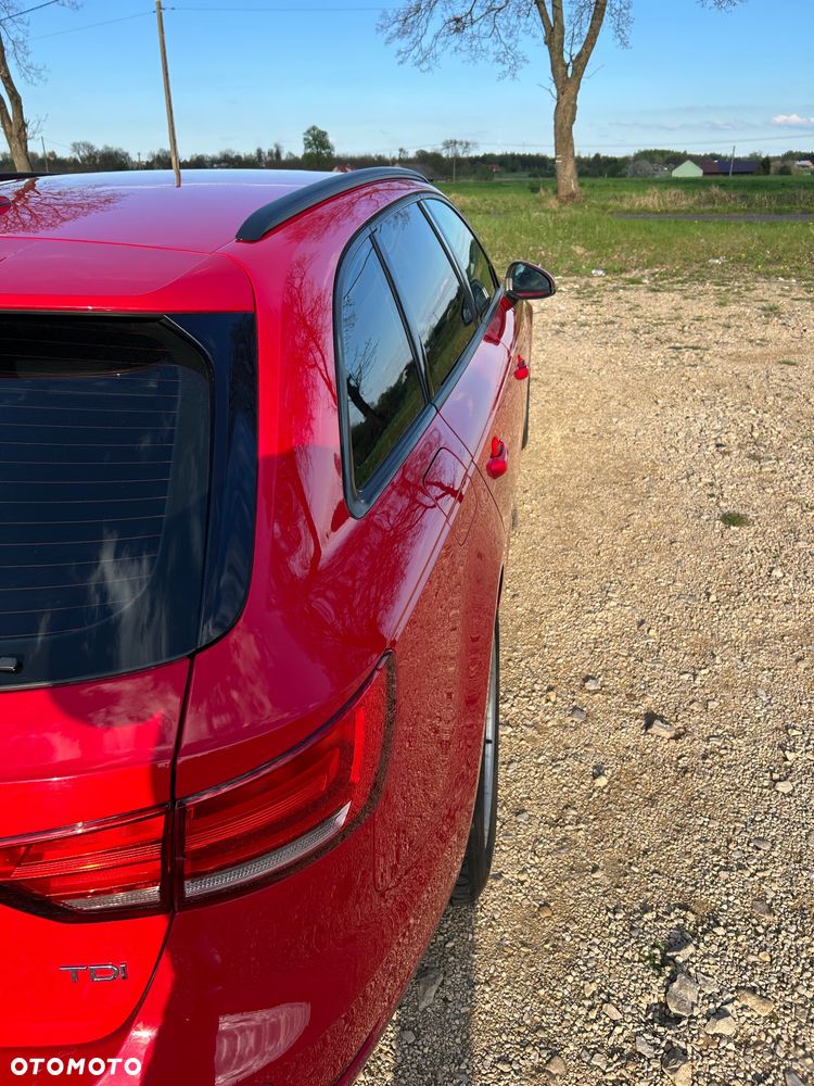 Audi A4 Avant 2.0 TDI Design S tronic - 11