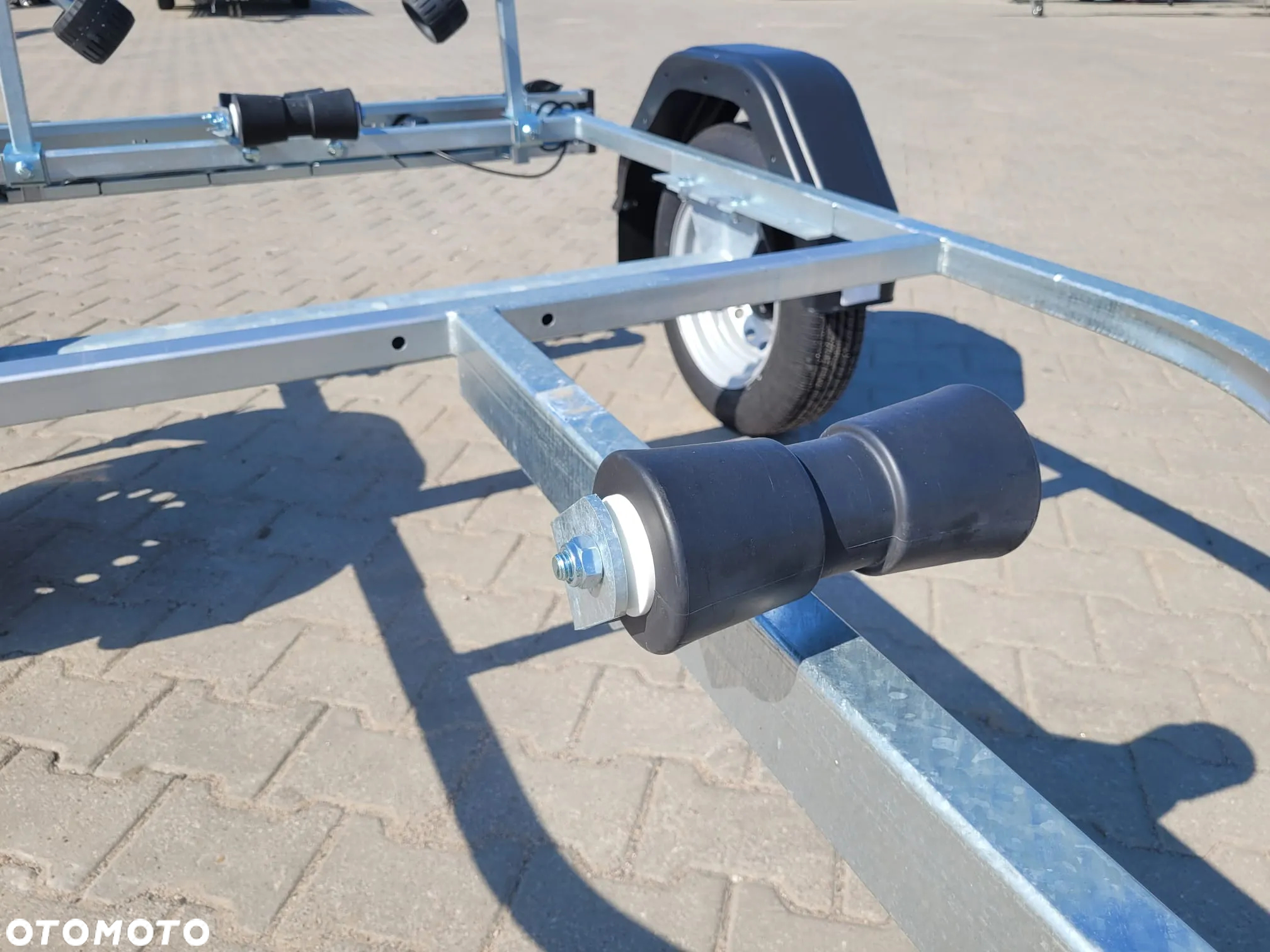 Brenderup DOSTAWA Przyczepa podłodziowa POD ŁÓDŹ DO 4,7m DMC 600 kg, rolki, wodoodporne łożyska - 3