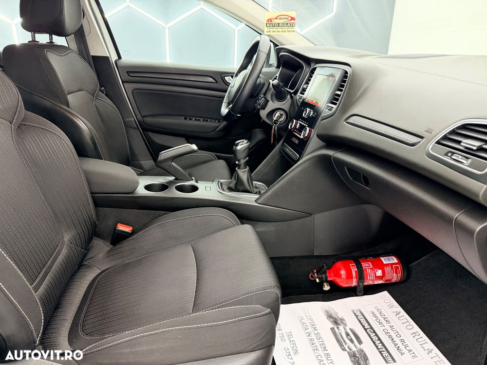 Renault Megane BLUE dCi Limited - 12